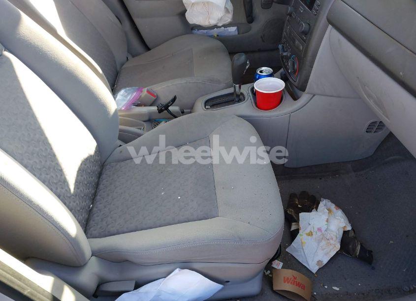 Photo 5 of 2005 Chevrolet Cobalt (VIN 1G1AK52F157520311)