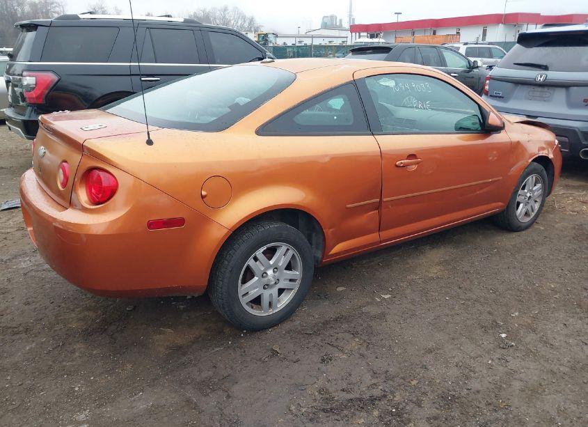 Photo 4 of 2005 Chevrolet Cobalt LS (VIN 1G1AL12F057615271)