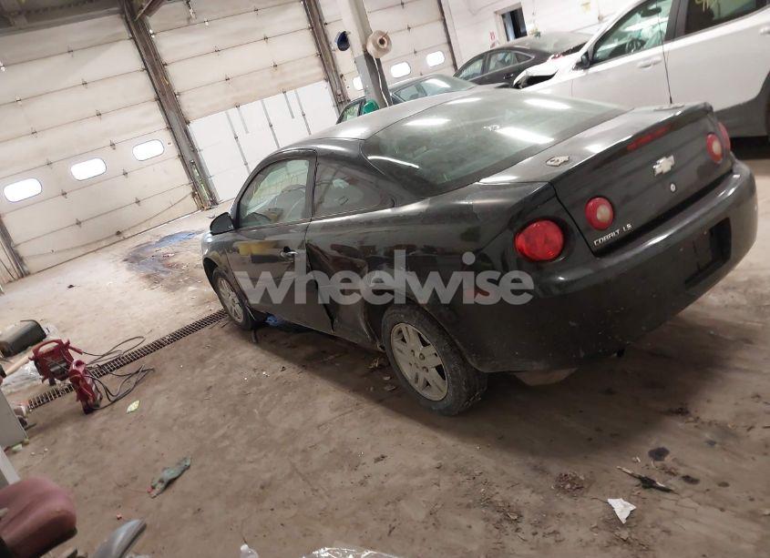 Photo 3 of 2005 Chevrolet Cobalt LS (VIN 1G1AL12F257643315)