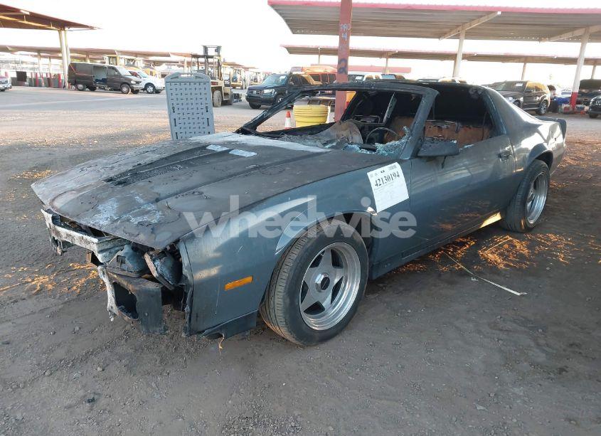 Photo 2 of 1984 Chevrolet Camaro (VIN 1G1AP87G4EL132016)