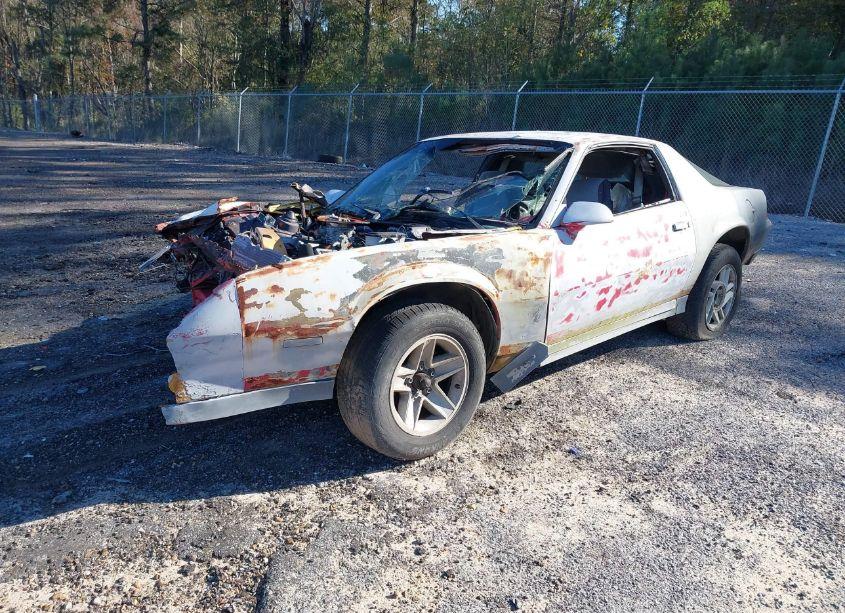 Photo 2 of 1982 Chevrolet Camaro (VIN 1G1AP87H2CL136619)