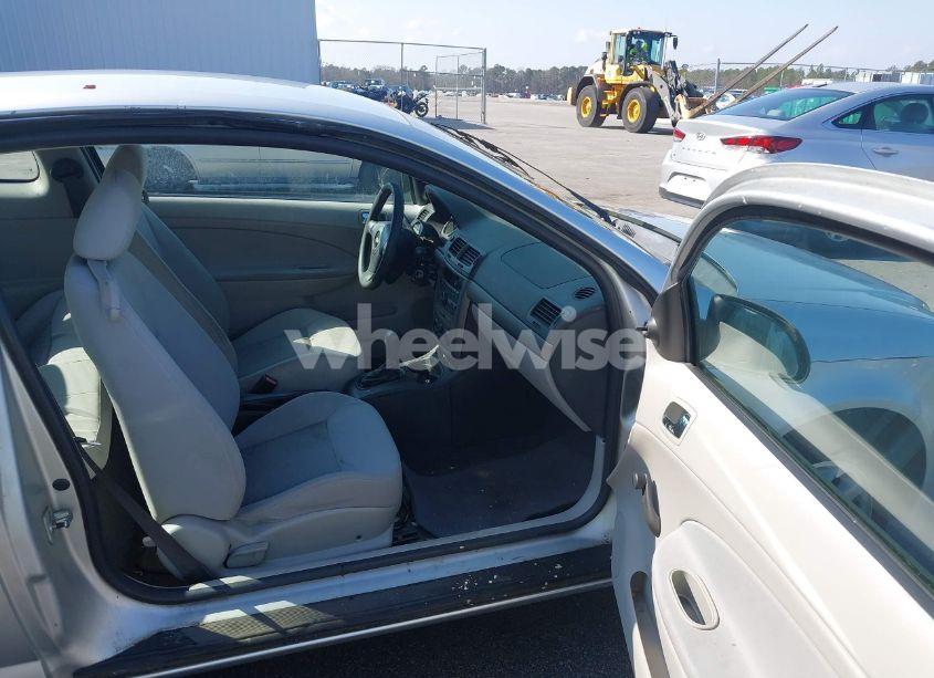 Photo 5 of 2009 Chevrolet Cobalt LS (VIN 1G1AS18H097187493)