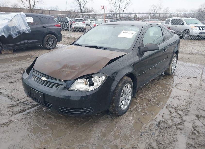 Photo 2 of 2009 Chevrolet Cobalt LS (VIN 1G1AS18HX97249191)