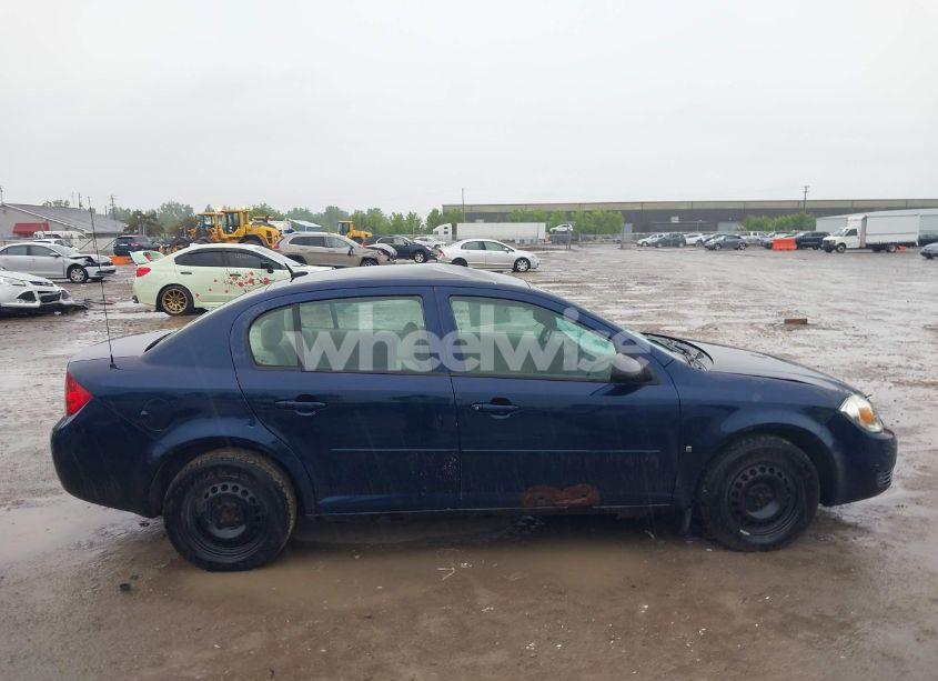 Photo 13 of 2009 Chevrolet Cobalt LS (VIN 1G1AS58H697251253)