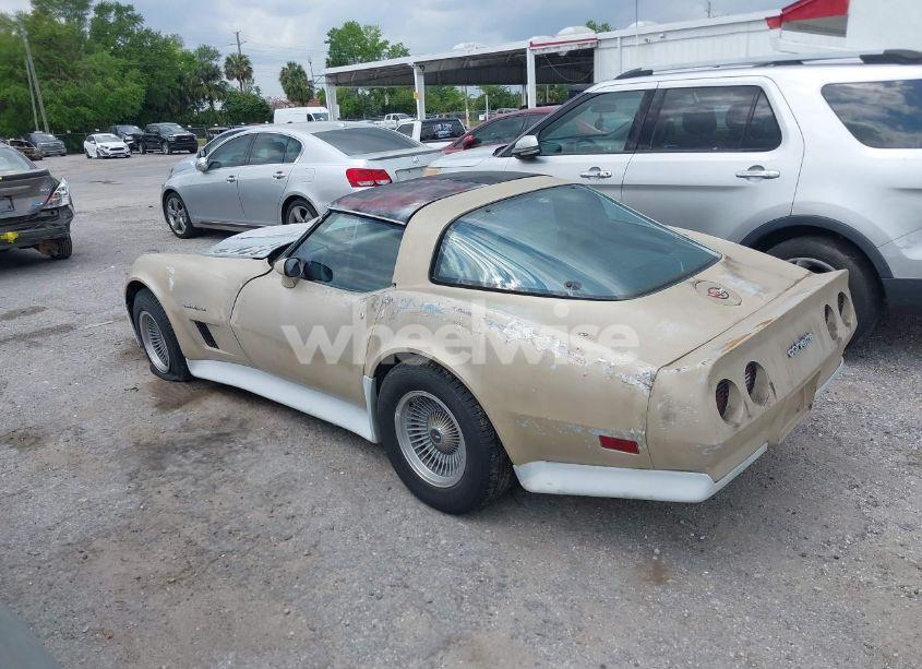 Photo 3 of 1982 Chevrolet Corvette (VIN 1G1AY0781C5107793)