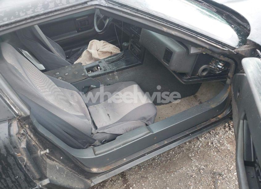 Photo 5 of 1984 Chevrolet Corvette (VIN 1G1AY0785E5120226)