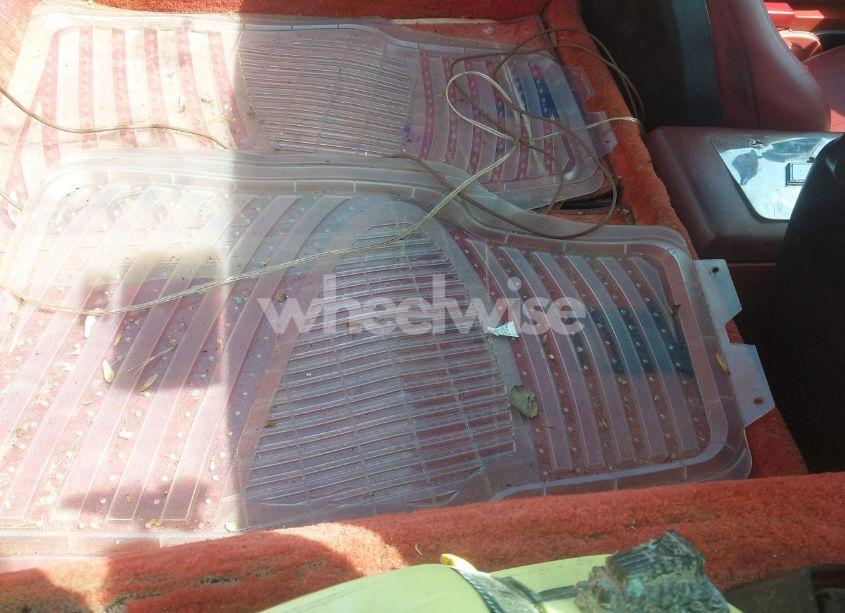 Photo 8 of 1984 Chevrolet Corvette (VIN 1G1AY0786E5117674)