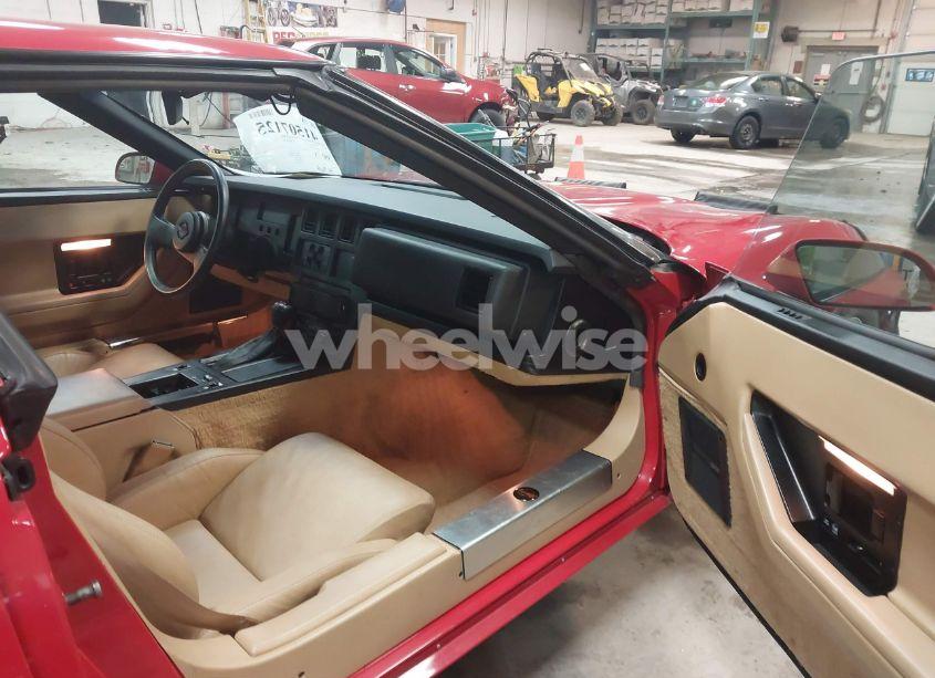 Photo 5 of 1984 Chevrolet Corvette (VIN 1G1AY078XE5130797)