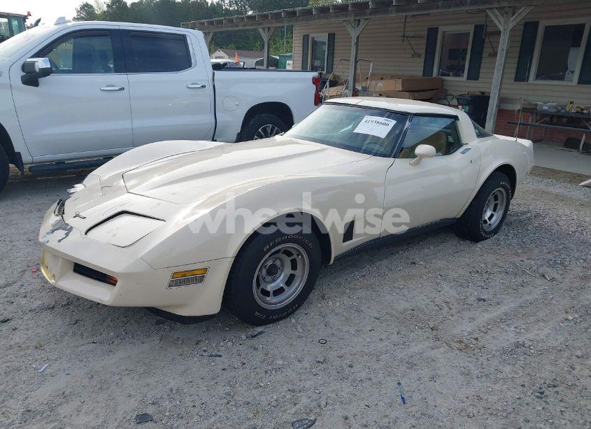 Photo 2 of 1981 Chevrolet Corvette (VIN 1G1AY8768BS424662)