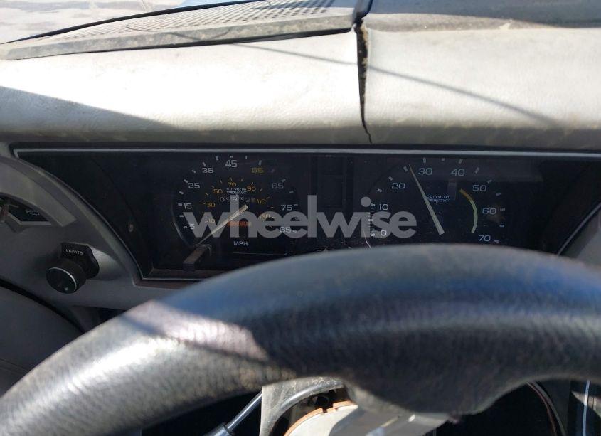 Photo 7 of 1981 Chevrolet Corvette (VIN 1G1AY8769BS408941)