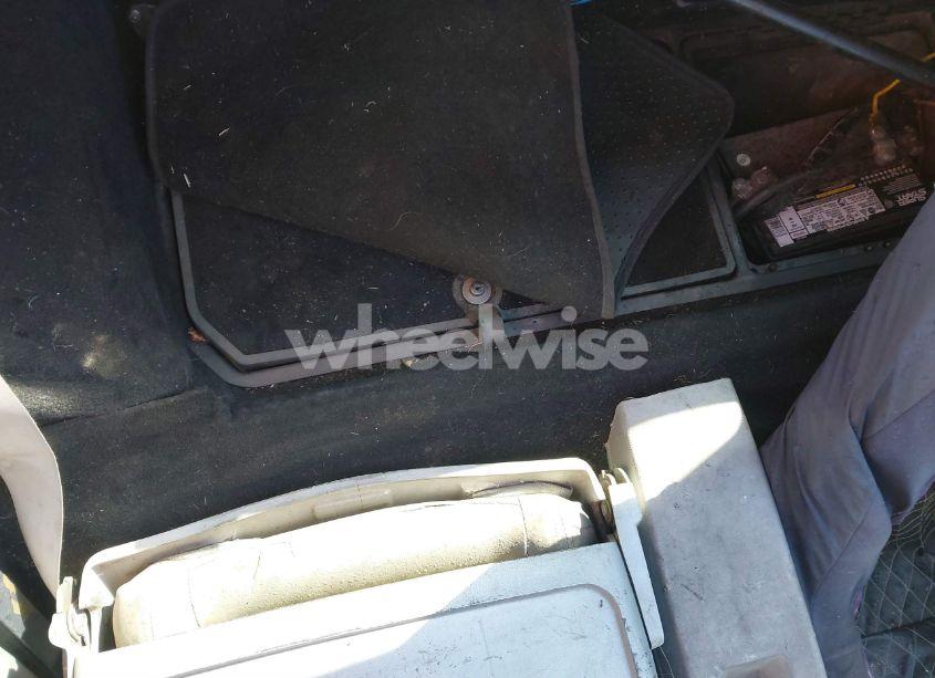 Photo 8 of 1981 Chevrolet Corvette (VIN 1G1AY8769BS408941)