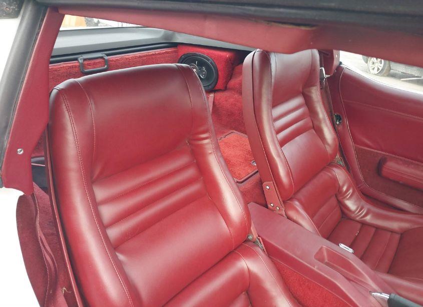 Photo 8 of 1982 Chevrolet Corvette (VIN 1G1AY8785C5116270)