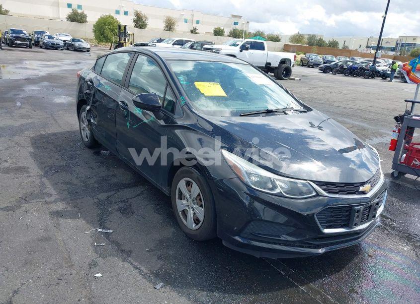 2018 Chevrolet Cruze LS MANUAL (VIN 1G1BB5SM2J7150497) main photo