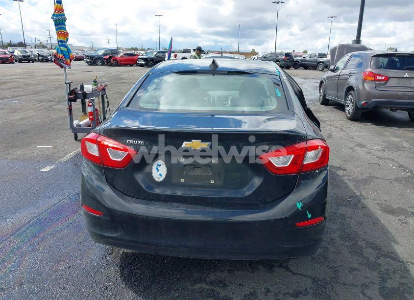 Photo 16 of 2018 Chevrolet Cruze LS MANUAL (VIN 1G1BB5SM2J7150497)