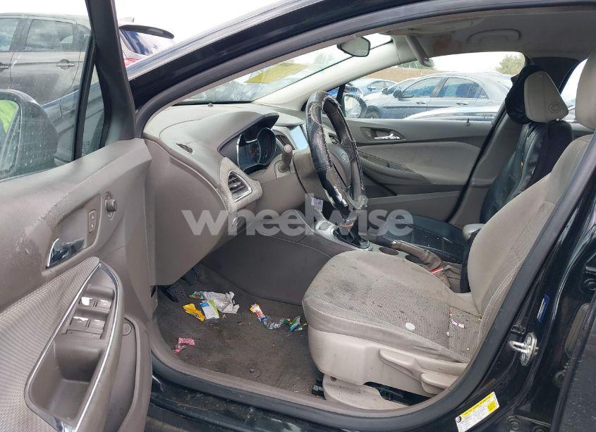 Photo 5 of 2018 Chevrolet Cruze LS MANUAL (VIN 1G1BB5SM2J7150497)