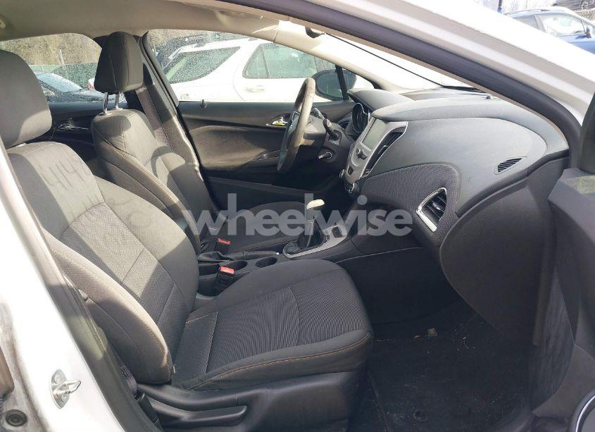 Photo 5 of 2016 Chevrolet Cruze LS MANUAL (VIN 1G1BB5SM6G7321048)