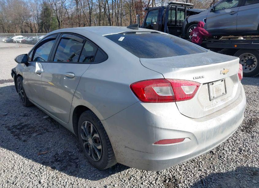 Photo 3 of 2018 Chevrolet Cruze LS MANUAL (VIN 1G1BB5SM6J7105420)