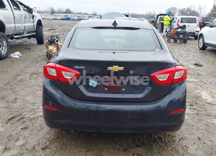 Photo 16 of 2016 Chevrolet Cruze LS AUTO (VIN 1G1BC5SM0G7238731)