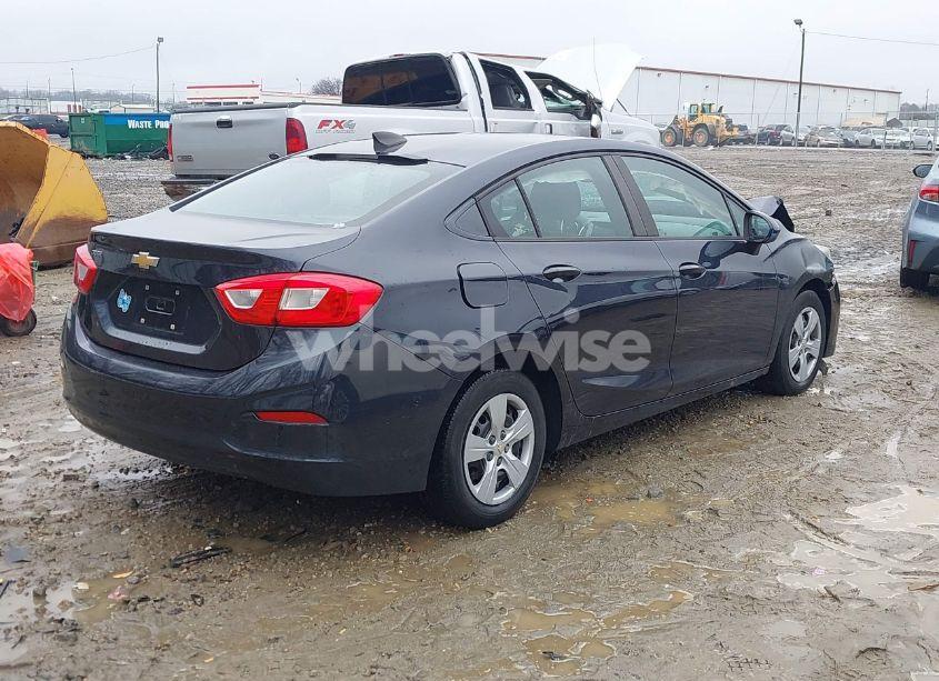 Photo 4 of 2016 Chevrolet Cruze LS AUTO (VIN 1G1BC5SM0G7238731)