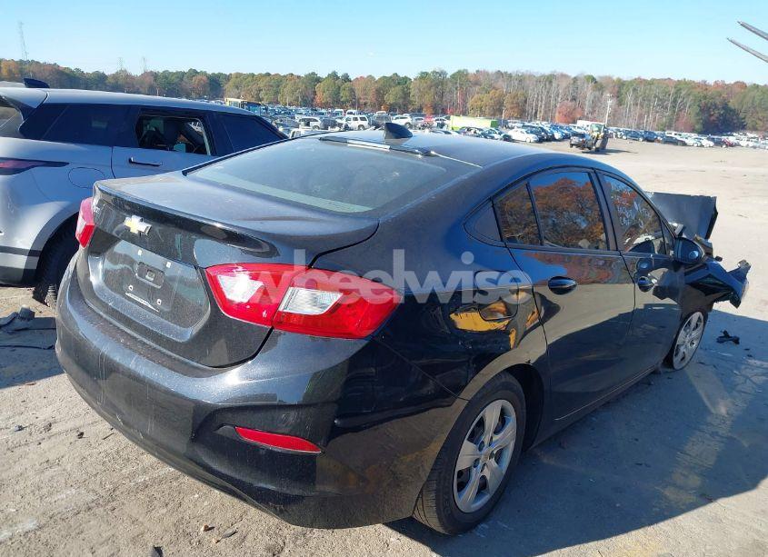 Photo 4 of 2016 Chevrolet Cruze LS AUTO (VIN 1G1BC5SM0G7258767)