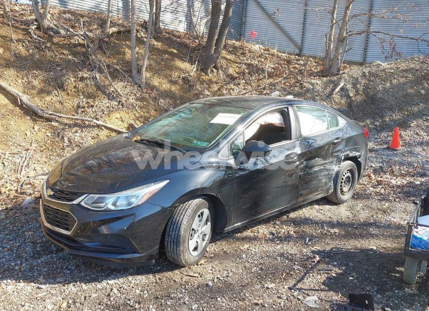 Photo 2 of 2016 Chevrolet Cruze LS AUTO (VIN 1G1BC5SM0G7260826)
