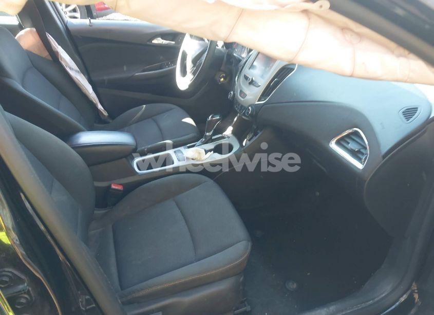 Photo 5 of 2016 Chevrolet Cruze LS AUTO (VIN 1G1BC5SM0G7260826)