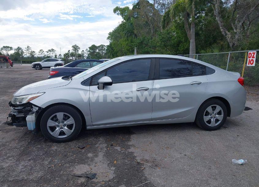 Photo 15 of 2016 Chevrolet Cruze LS AUTO (VIN 1G1BC5SM0G7267887)