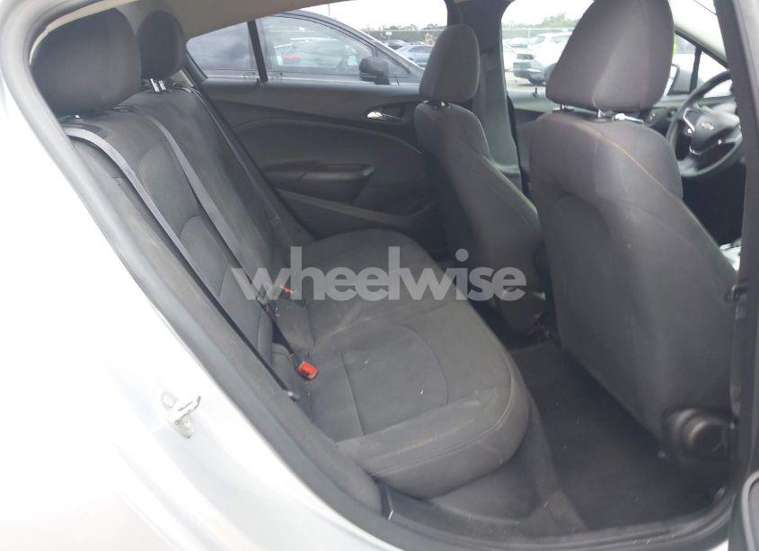 Photo 8 of 2016 Chevrolet Cruze LS AUTO (VIN 1G1BC5SM0G7267887)
