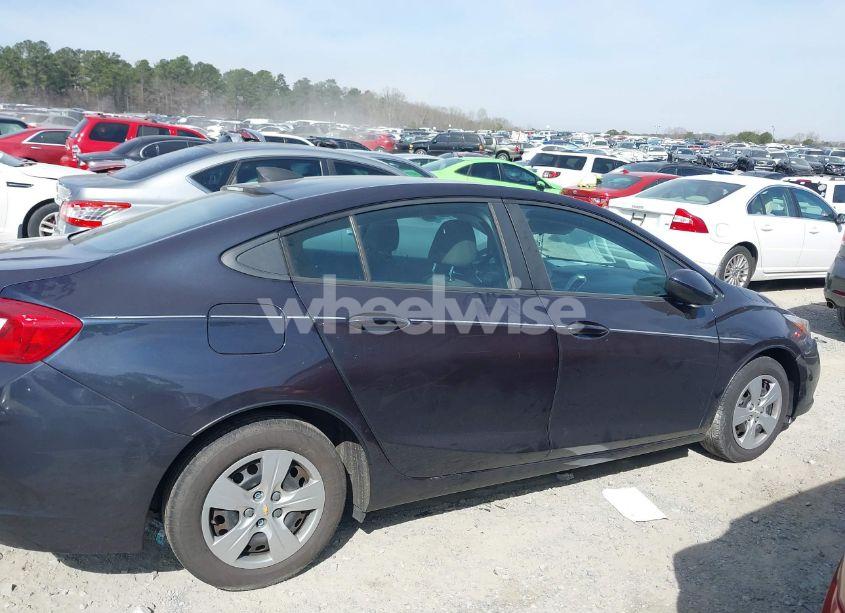 Photo 13 of 2016 Chevrolet Cruze LS AUTO (VIN 1G1BC5SM0G7317364)