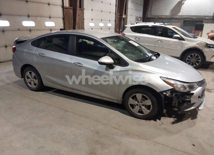 2016 Chevrolet Cruze LS AUTO (VIN 1G1BC5SM0G7322113) main photo