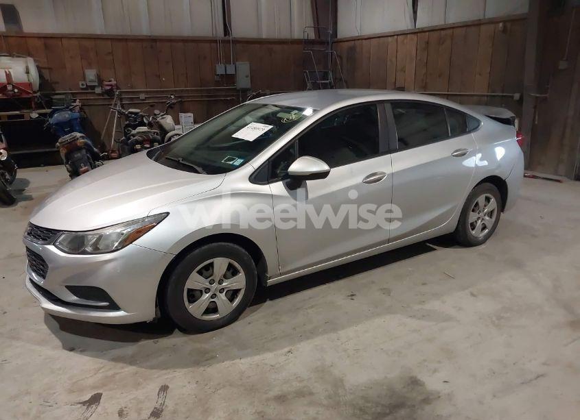 Photo 2 of 2016 Chevrolet Cruze LS AUTO (VIN 1G1BC5SM0G7322113)