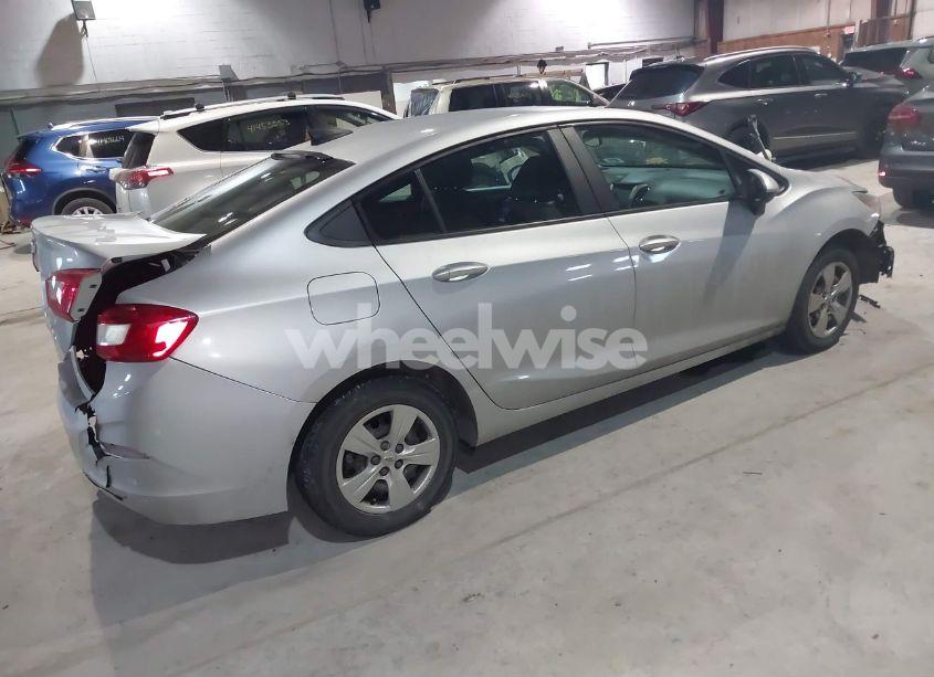 Photo 4 of 2016 Chevrolet Cruze LS AUTO (VIN 1G1BC5SM0G7322113)