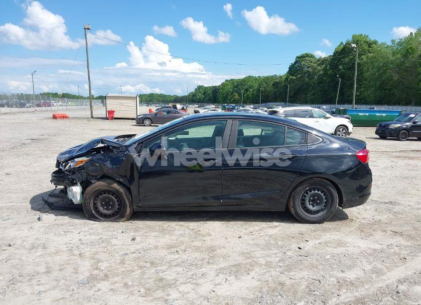 Photo 15 of 2017 Chevrolet Cruze LS AUTO (VIN 1G1BC5SM0H7114346)