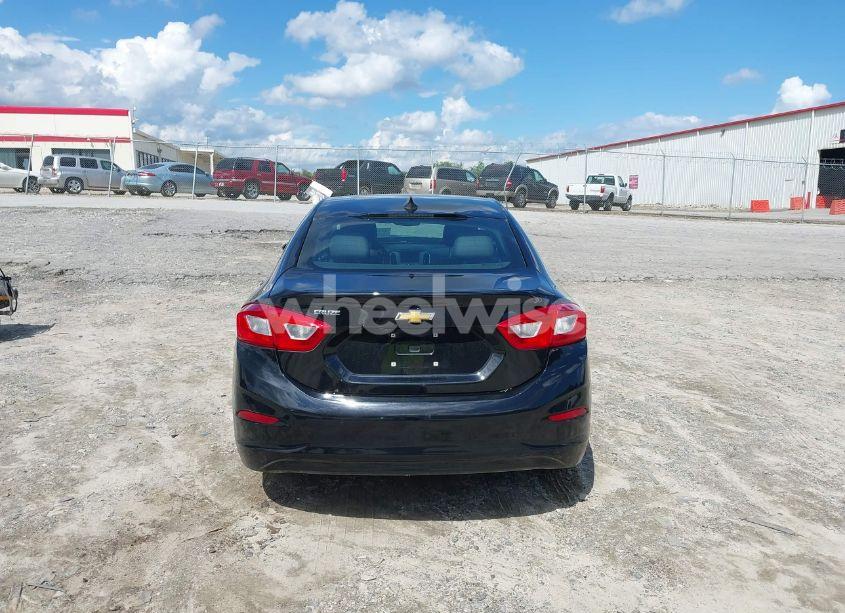 Photo 17 of 2017 Chevrolet Cruze LS AUTO (VIN 1G1BC5SM0H7114346)