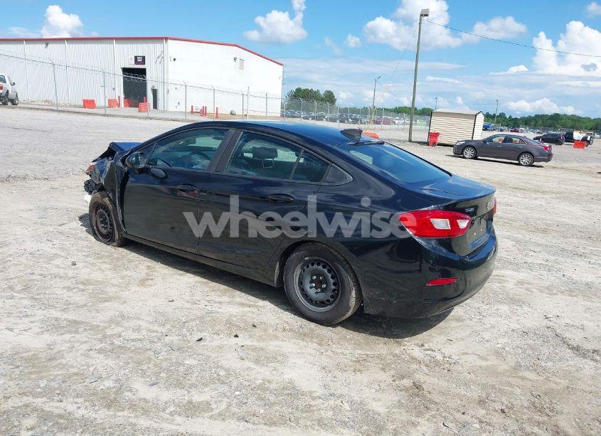 Photo 3 of 2017 Chevrolet Cruze LS AUTO (VIN 1G1BC5SM0H7114346)
