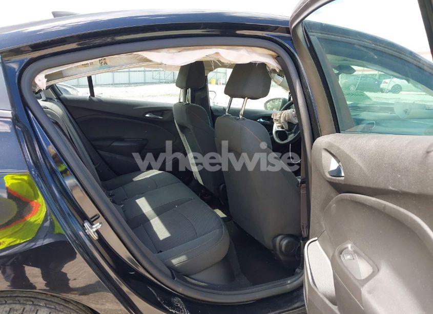 Photo 8 of 2017 Chevrolet Cruze LS AUTO (VIN 1G1BC5SM0H7114346)