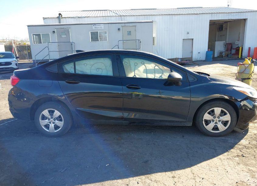 Photo 13 of 2017 Chevrolet Cruze LS AUTO (VIN 1G1BC5SM0H7115304)