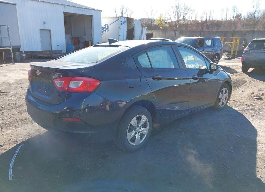 Photo 4 of 2017 Chevrolet Cruze LS AUTO (VIN 1G1BC5SM0H7115304)