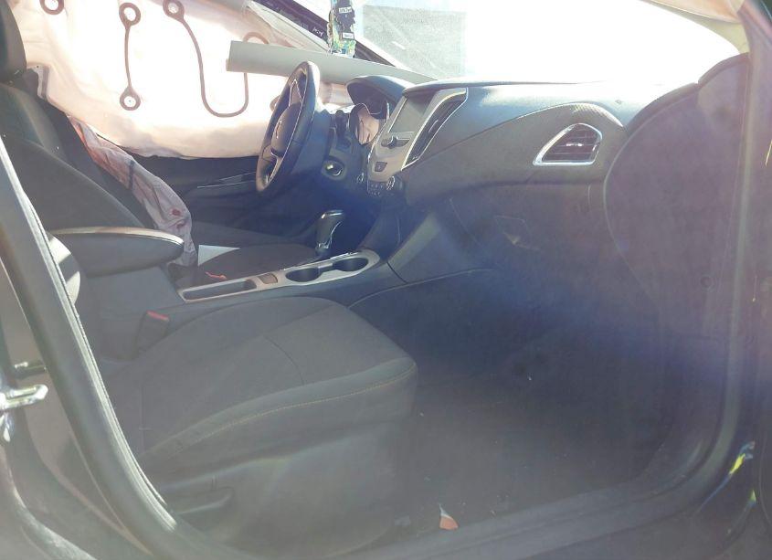 Photo 5 of 2017 Chevrolet Cruze LS AUTO (VIN 1G1BC5SM0H7115304)