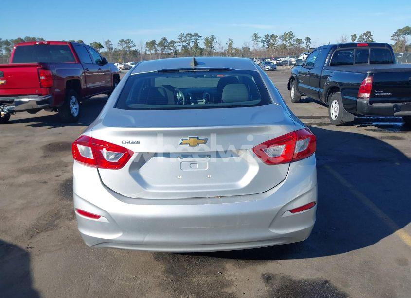 Photo 16 of 2017 Chevrolet Cruze LS AUTO (VIN 1G1BC5SM0H7187510)