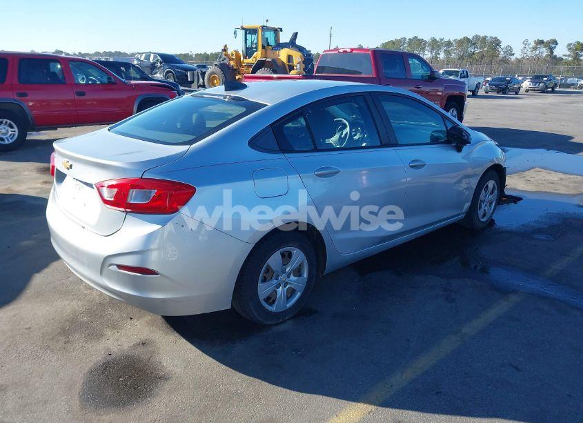 Photo 4 of 2017 Chevrolet Cruze LS AUTO (VIN 1G1BC5SM0H7187510)