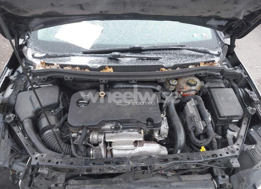 Photo 10 of 2017 Chevrolet Cruze LS AUTO (VIN 1G1BC5SM0H7188592)