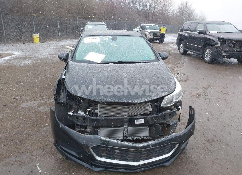 Photo 12 of 2017 Chevrolet Cruze LS AUTO (VIN 1G1BC5SM0H7188592)