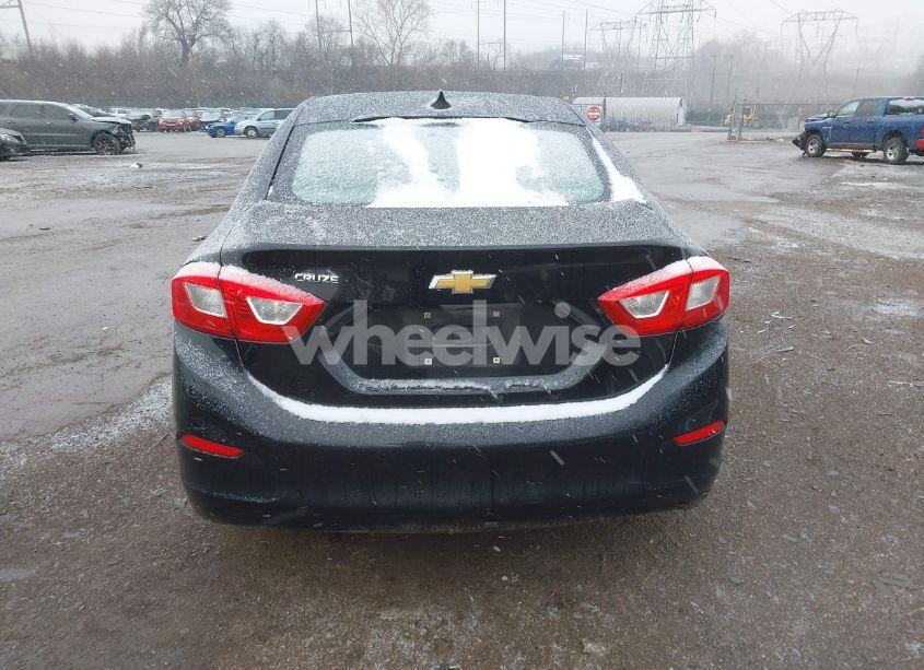 Photo 16 of 2017 Chevrolet Cruze LS AUTO (VIN 1G1BC5SM0H7188592)