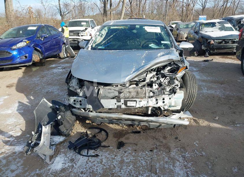 Photo 13 of 2017 Chevrolet Cruze LS AUTO (VIN 1G1BC5SM0H7195462)