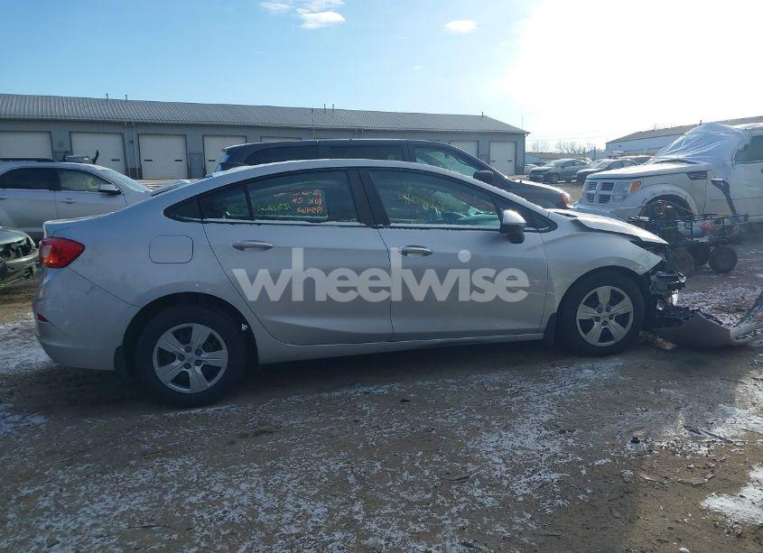 Photo 14 of 2017 Chevrolet Cruze LS AUTO (VIN 1G1BC5SM0H7195462)