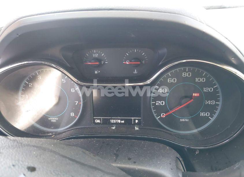 Photo 7 of 2017 Chevrolet Cruze LS AUTO (VIN 1G1BC5SM0H7195462)