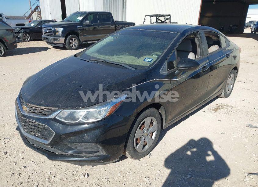 Photo 2 of 2017 Chevrolet Cruze LS AUTO (VIN 1G1BC5SM0H7215838)