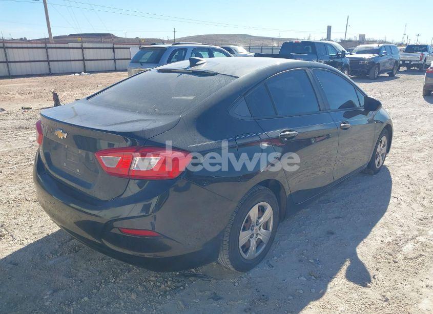 Photo 4 of 2017 Chevrolet Cruze LS AUTO (VIN 1G1BC5SM0H7215838)