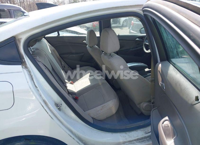 Photo 8 of 2017 Chevrolet Cruze LS AUTO (VIN 1G1BC5SM0H7271603)